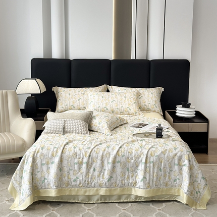 91家纺网 家纺一手货源 找家纺 娇逸家居 2025新款50支印花莱赛尔天丝夏被镂空款花边夏凉被 月光漫步