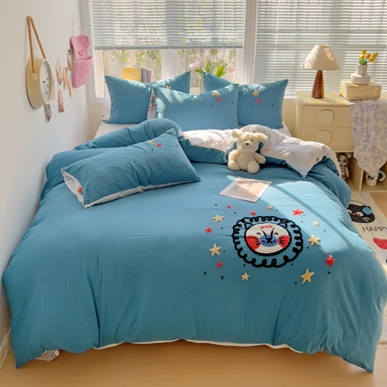 91家纺网 家纺一手货源 找家纺 凯洛奇 2025新款1卡通水洗棉印+绣毛巾绣四件套 涂鸦狮子