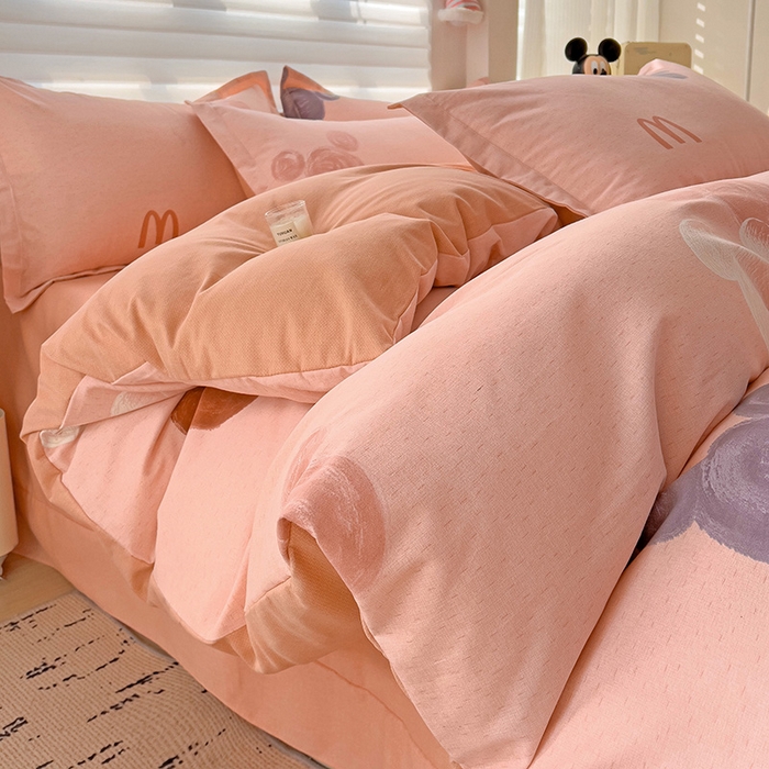 91家纺网 家纺一手货源 找家纺 暖芯优选 2025新款小清新印花全棉磨毛四件套 班尼熊