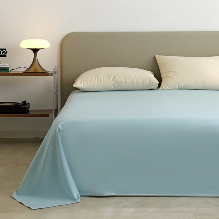 91家纺网 家纺一手货源 找家纺 富馨莱 2025新款60支纯棉纯色双拼四件套 奶白+婴儿蓝