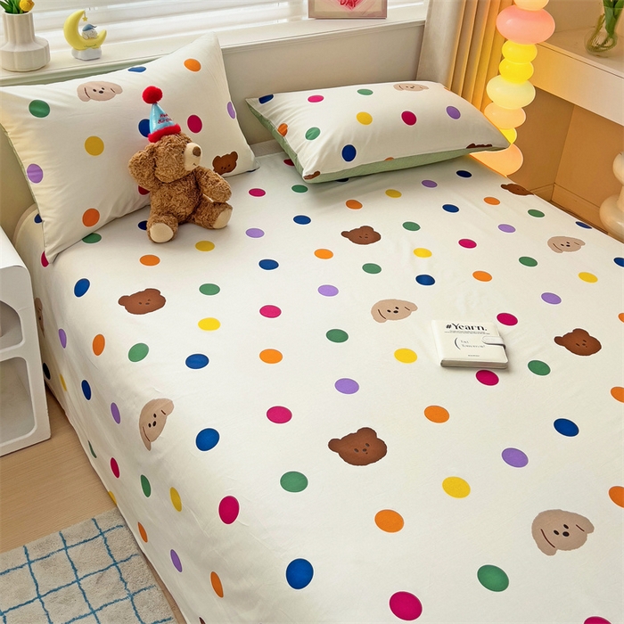 91家纺网 家纺一手货源 找家纺 名兮家居 2025新款13372全棉印花四件套单品系列-单床单 波点小熊