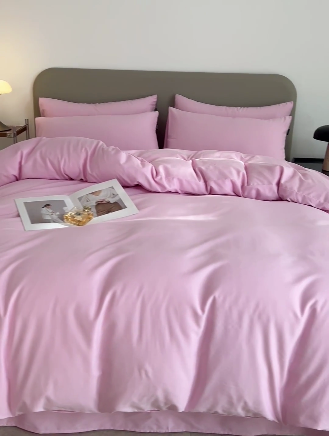 91家纺网 家纺一手货源 找家纺 富馨莱 2025新款60支纯棉纯色双拼四件套 白桃粉