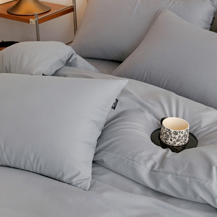 91家纺网 家纺一手货源 找家纺 富馨莱 2025新款60支纯棉纯色双拼四件套 浅灰