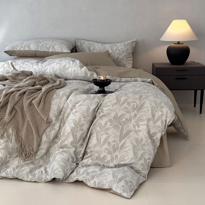 91家纺网 家纺一手货源 找家纺 琪格格纺织 2025新款全棉双层纱色织大提花四件套 花样年华-棕