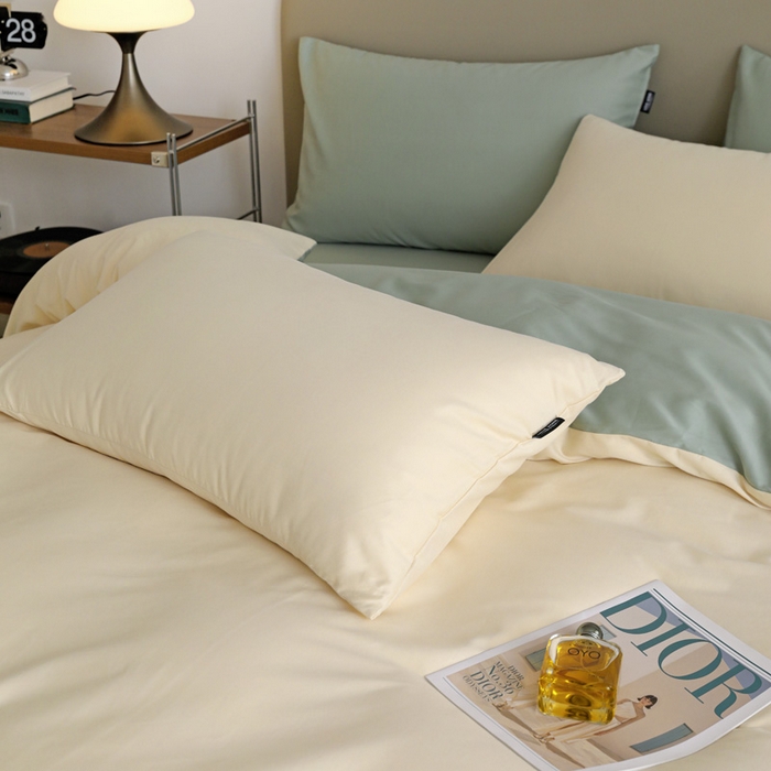 91家纺网 家纺一手货源 找家纺 富馨莱 2025新款60支纯棉纯色双拼四件套 奶白+抹茶绿