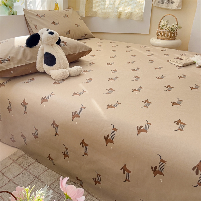 91家纺网 家纺一手货源 找家纺 名兮家居 2025新款13372全棉印花四件套单品系列-单床单 弹簧狗