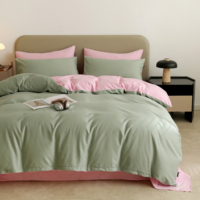 91家纺网 家纺一手货源 找家纺 富馨莱 2025新款60支纯棉纯色双拼四件套 抹茶绿+白桃粉