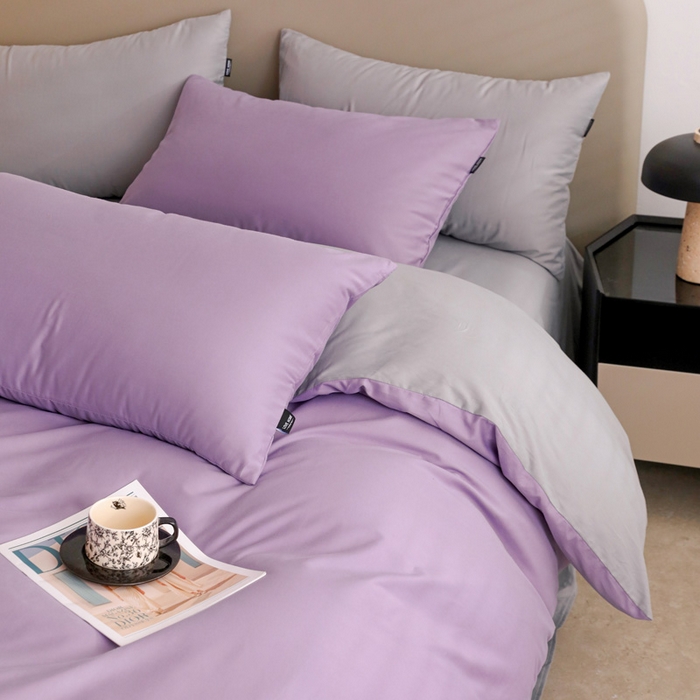 91家纺网 家纺一手货源 找家纺 富馨莱 2025新款60支纯棉纯色双拼四件套 丁香紫+浅灰