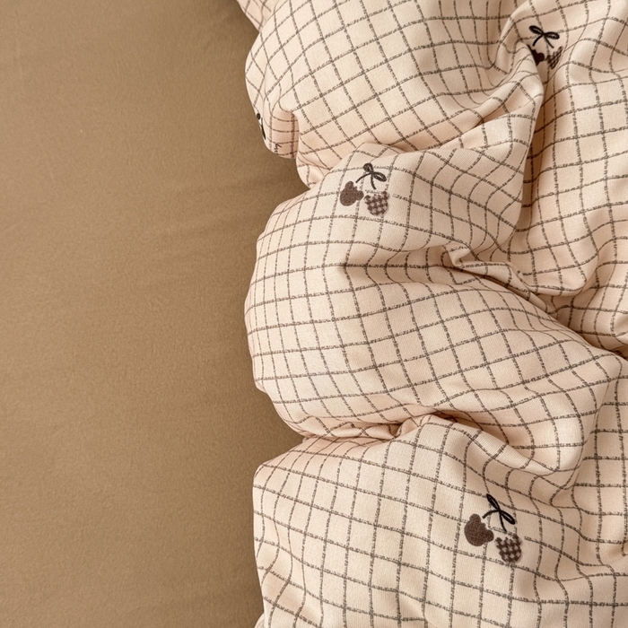 91家纺网 家纺一手货源 找家纺 欧尚 2025新款有氧针织双层纱四件套 格子樱桃