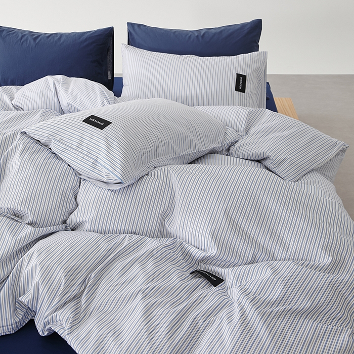 91家纺网 家纺一手货源 找家纺 怡家居  2025新款极简黑标系列蓝色条纹四件套 木香