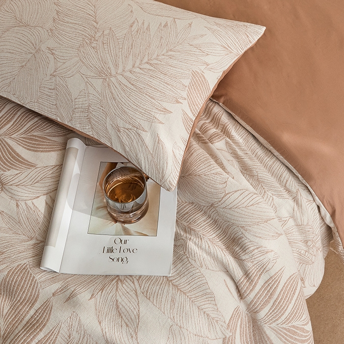 91家纺网 家纺一手货源 找家纺 2025新款全棉三层纱色织大提花四件套系列 满葵-咖