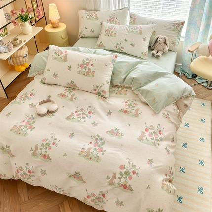 91家纺网 家纺一手货源 找家纺 名兮家居 2025新款12868全棉纯棉四件套 摘草莓