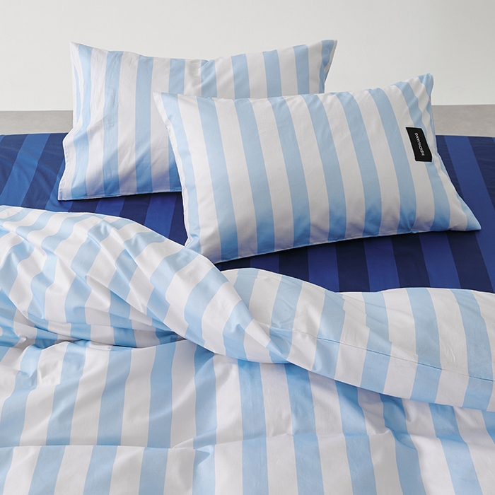 91家纺网 家纺一手货源 找家纺 怡家居  2025新款极简黑标系列蓝色条纹四件套 星觅