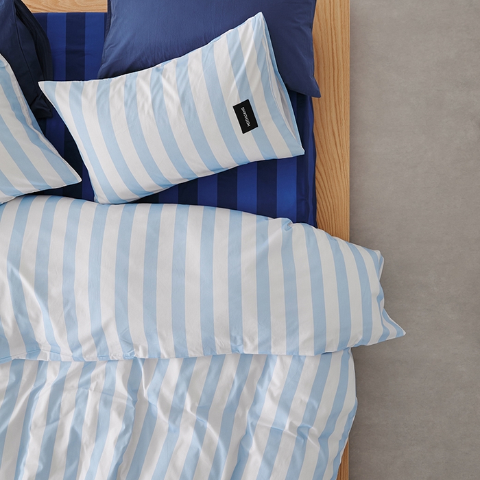 91家纺网 家纺一手货源 找家纺 怡家居  2025新款极简黑标系列蓝色条纹四件套 星觅