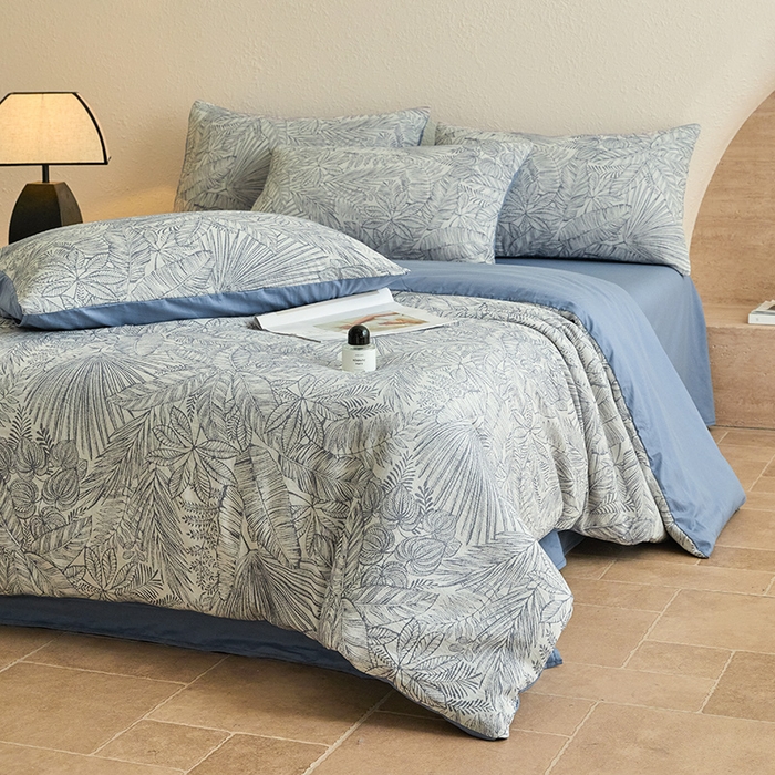 91家纺网 家纺一手货源 找家纺 2025新款全棉三层纱色织大提花四件套系列 蕉梦-深蓝