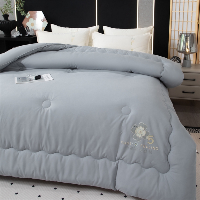 91家纺网 家纺一手货源 找家纺 瑶瑶家居床垫 2025新款山茶花大豆被子被芯 山茶花-灰