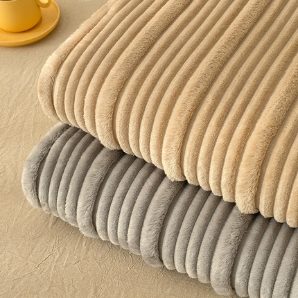 91家纺网 家纺一手货源 找家纺 （买家秀不断货）A类母婴级兔兔绒毛毯北极绒毛毯双层毯子牛奶绒毛毯兔兔绒毯子午睡毯珊瑚绒毛毯羊羔绒毛毯 展示图2