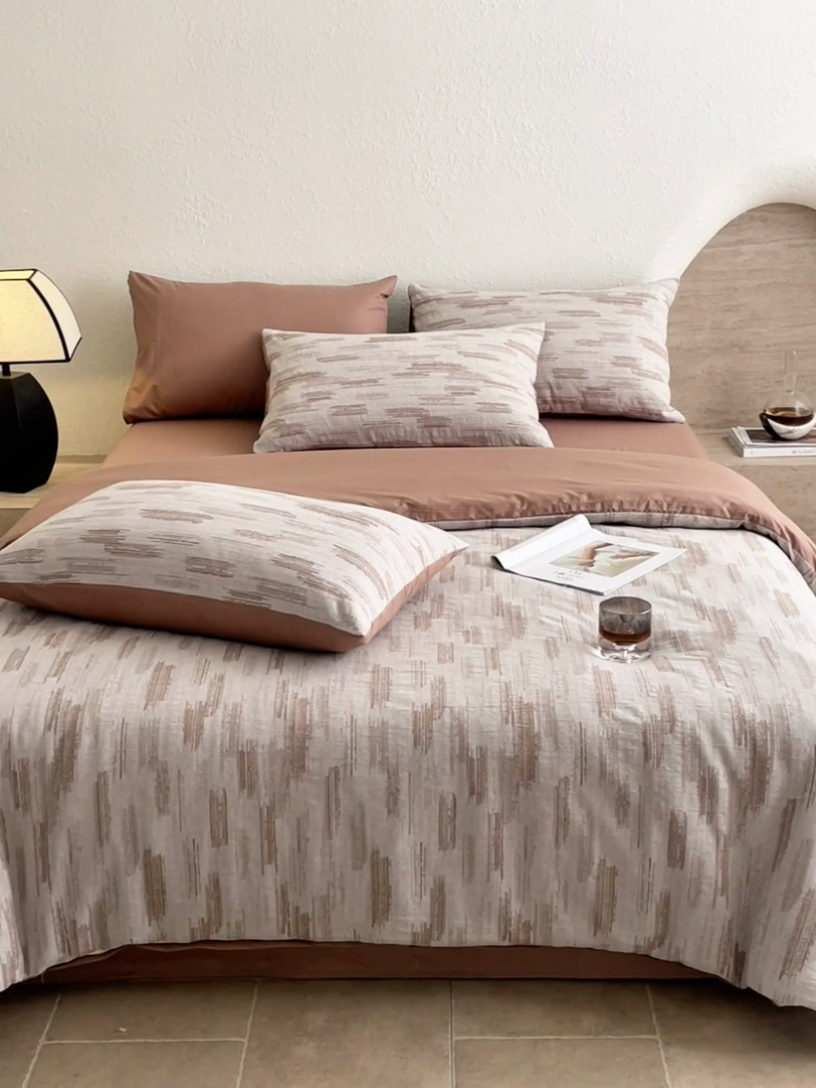 91家纺网 家纺一手货源 找家纺 2025新款全棉三层纱色织大提花四件套系列 追夏-咖