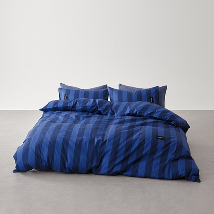 怡家居  2025新款极简黑标系列蓝色条纹四件套 菘蓝