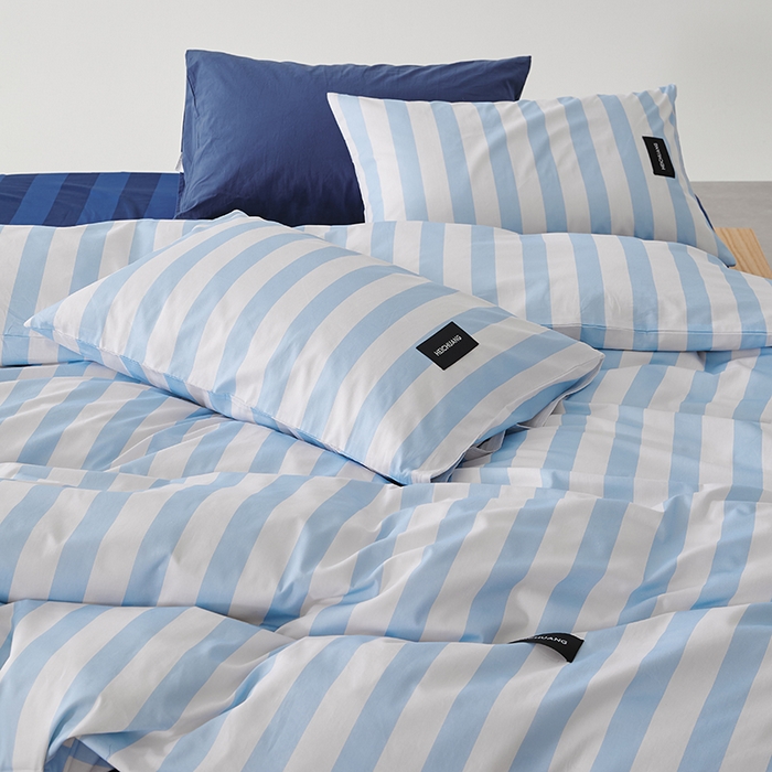 91家纺网 家纺一手货源 找家纺 怡家居  2025新款极简黑标系列蓝色条纹四件套 星觅