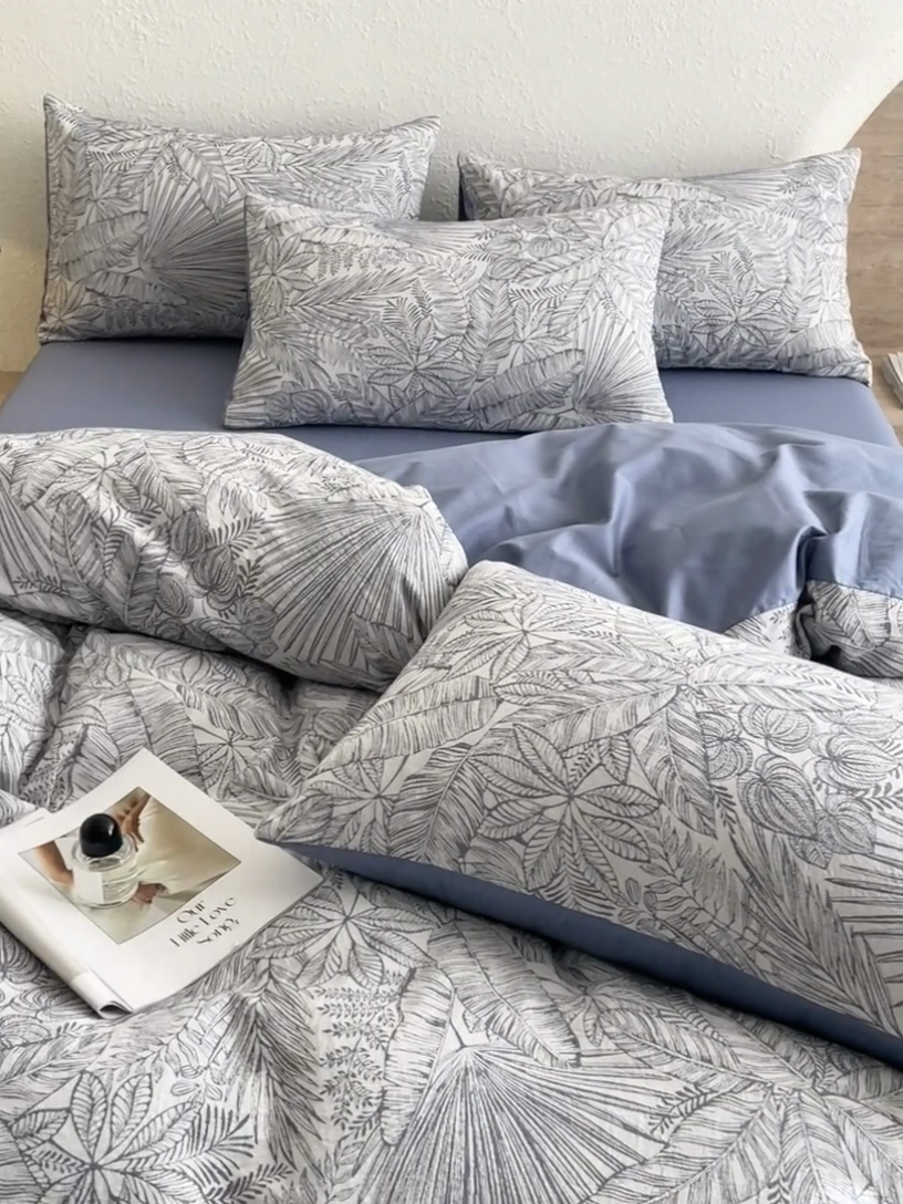 91家纺网 家纺一手货源 找家纺 2025新款全棉三层纱色织大提花四件套系列 蕉梦-深蓝