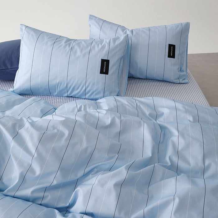 91家纺网 家纺一手货源 找家纺 怡家居  2025新款极简黑标系列蓝色条纹四件套 山奈