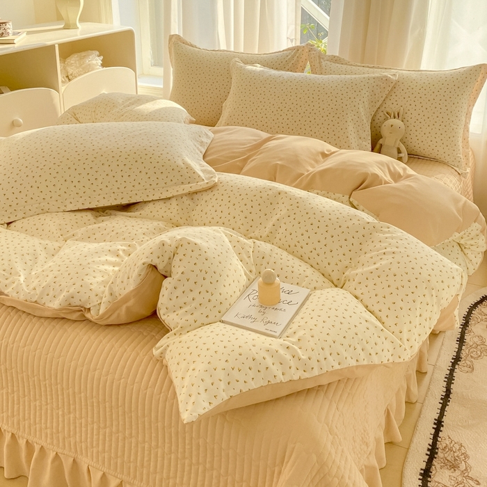 91家纺网 家纺一手货源 找家纺 尚美 2025新款小碎花针织棉床盖四件套 金色年华