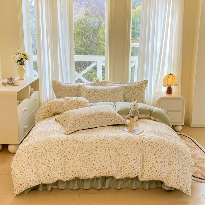 91家纺网 家纺一手货源 找家纺 尚美 2025新款小碎花针织棉床盖四件套 花海