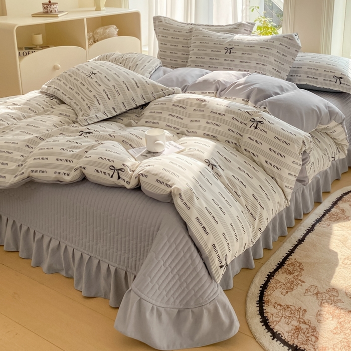 91家纺网 家纺一手货源 找家纺 尚美 2025新款小碎花针织棉床盖四件套 迷你蝴蝶