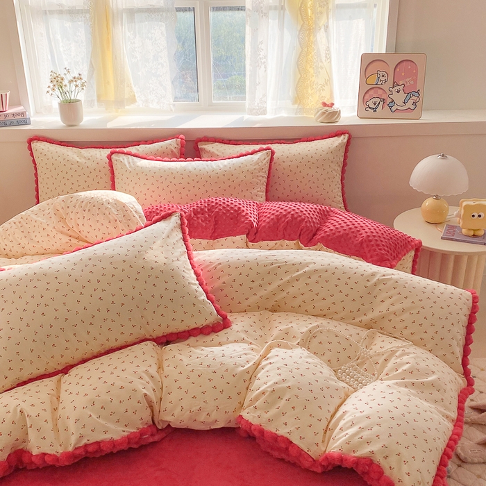 91家纺网 家纺一手货源 找家纺 千朵 2025新款棉加豆豆绒毛毛球边四件套 小幸运