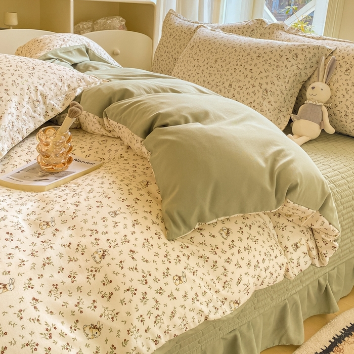 91家纺网 家纺一手货源 找家纺 尚美 2025新款小碎花针织棉床盖四件套 花海