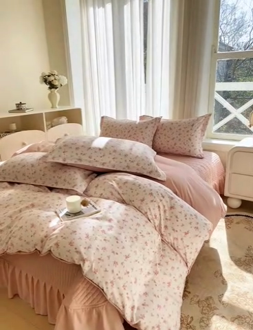 91家纺网 家纺一手货源 找家纺 尚美 2025新款小碎花针织棉床盖四件套 奶茶花