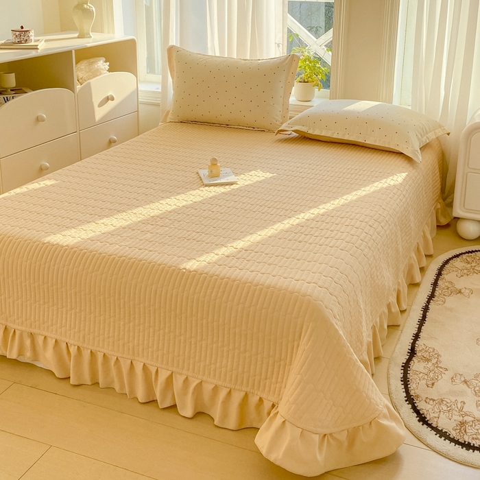 91家纺网 家纺一手货源 找家纺 尚美 2025新款小碎花针织棉床盖四件套 奶油波点