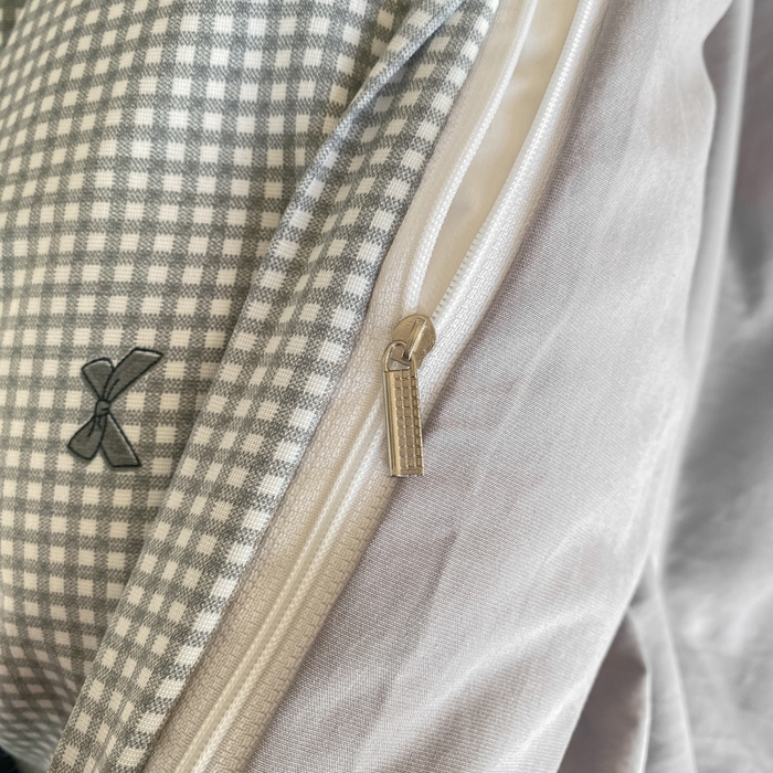 91家纺网 家纺一手货源 找家纺 尚美 2025新款小碎花针织棉床盖四件套 黑色蝴蝶结