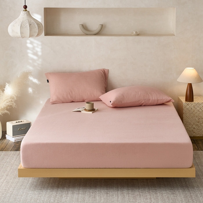 91家纺网 家纺一手货源 找家纺 蓝邻 2025新款全棉双层皱皱纱单品系列-单床笠 蔷薇粉