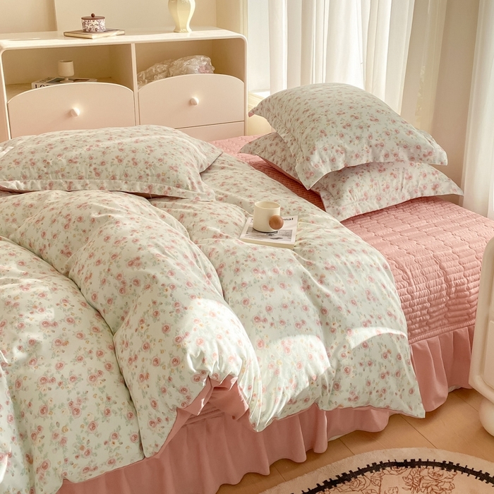 91家纺网 家纺一手货源 找家纺 尚美 2025新款小碎花针织棉床盖四件套 瑰丽多姿