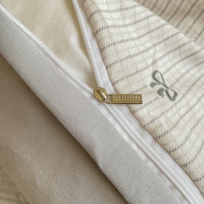 91家纺网 家纺一手货源 找家纺 尚美 2025新款小碎花针织棉床盖四件套 开心结