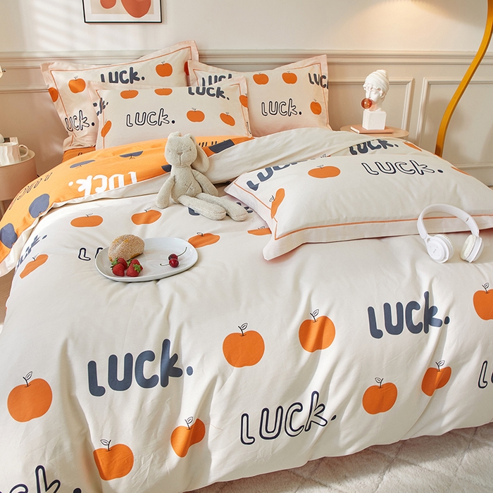 91家纺网 家纺一手货源 找家纺 金纱玉纺家纺 2025新款全棉13376数码印花四件套（礼盒包装） 苹果世家-米