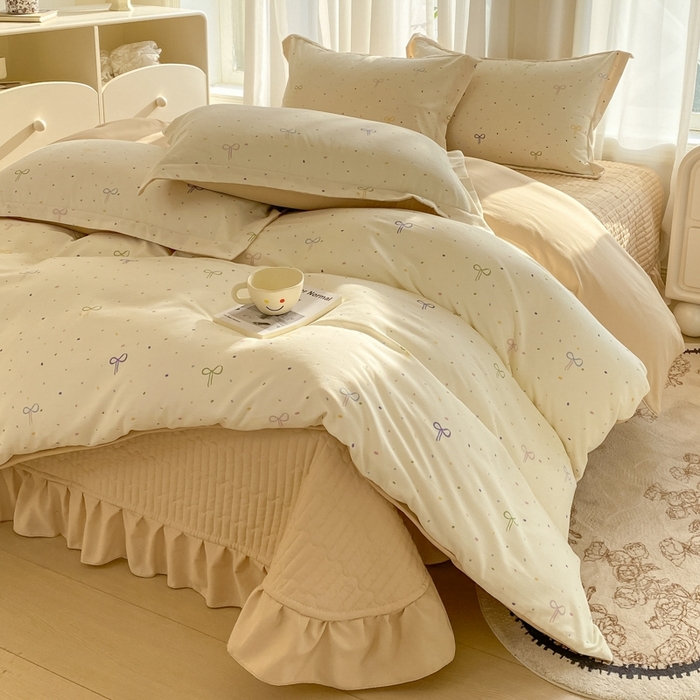 91家纺网 家纺一手货源 找家纺 尚美 2025新款小碎花针织棉床盖四件套 波点蝴蝶