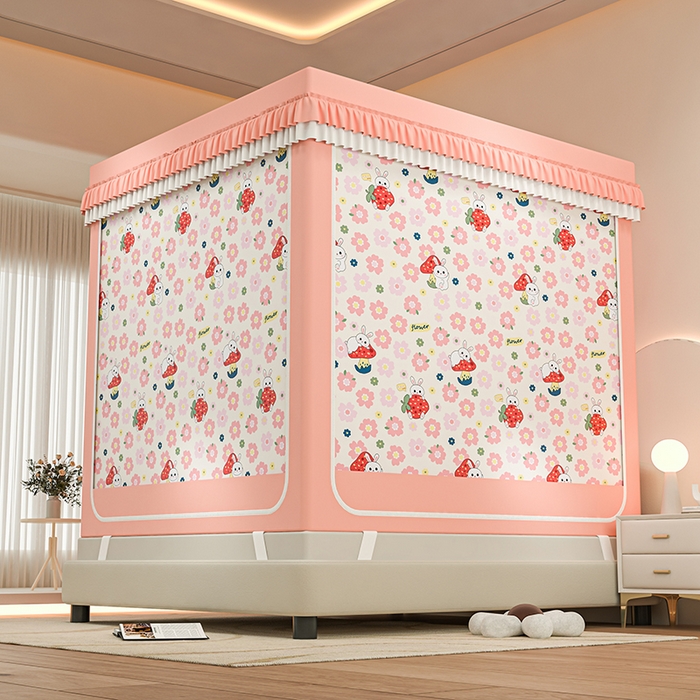 91家纺网 家纺一手货源 找家纺 千逸虹 2025新款坐床防摔可拆卸遮光双层布帘蚊帐 蘑菇花园