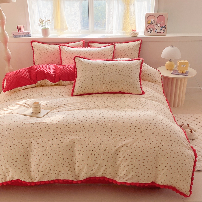 91家纺网 家纺一手货源 找家纺 千朵 2025新款棉加豆豆绒毛毛球边四件套 小幸运