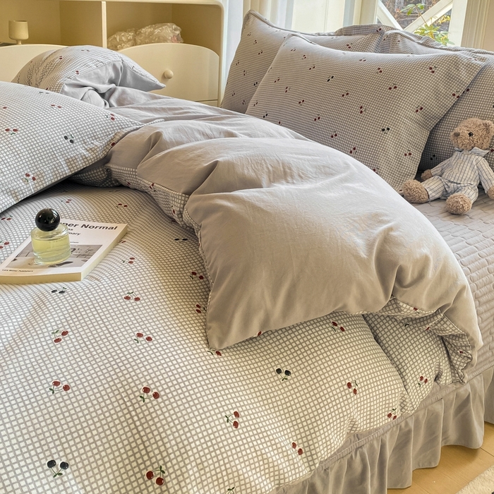 91家纺网 家纺一手货源 找家纺 尚美 2025新款小碎花针织棉床盖四件套 芳华