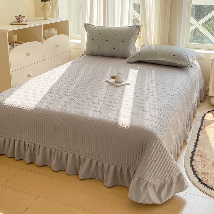 91家纺网 家纺一手货源 找家纺 尚美 2025新款小碎花针织棉床盖四件套 黑色蝴蝶结