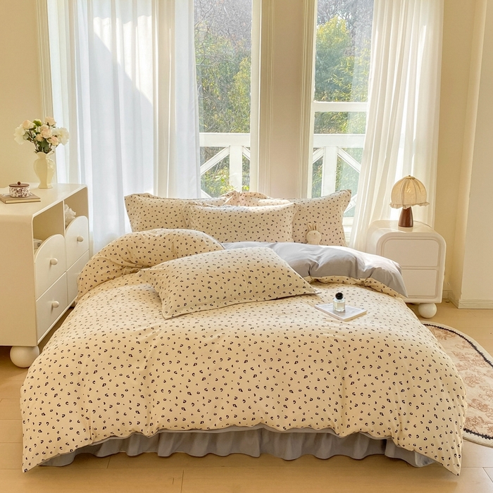 91家纺网 家纺一手货源 找家纺 尚美 2025新款小碎花针织棉床盖四件套 卡豹纹