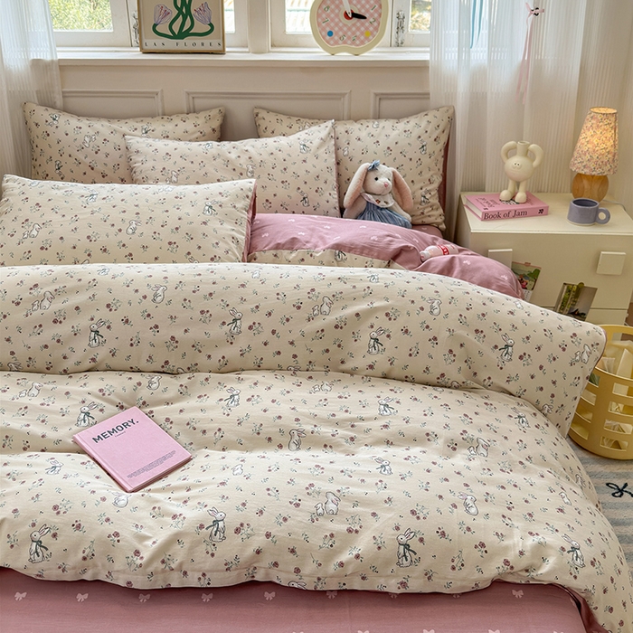 91家纺网 家纺一手货源 找家纺 沐棉家居 2025新款全棉印花四件套 幸福小兔