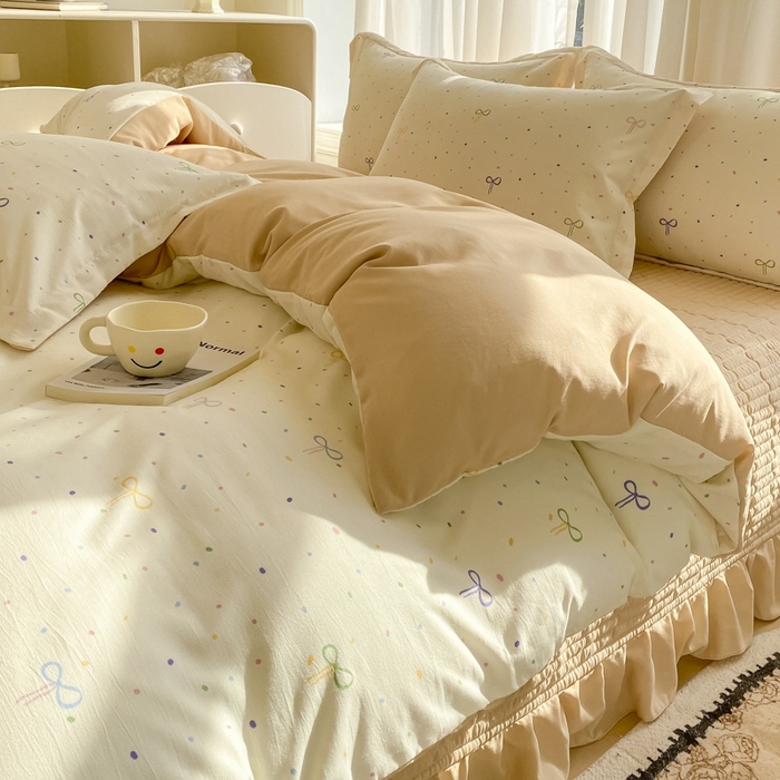 91家纺网 家纺一手货源 找家纺 尚美 2025新款小碎花针织棉床盖四件套 波点蝴蝶