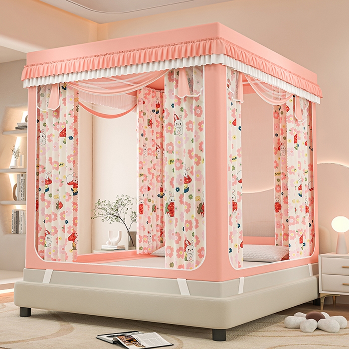 91家纺网 家纺一手货源 找家纺 千逸虹 2025新款坐床防摔可拆卸遮光双层布帘蚊帐 蘑菇花园