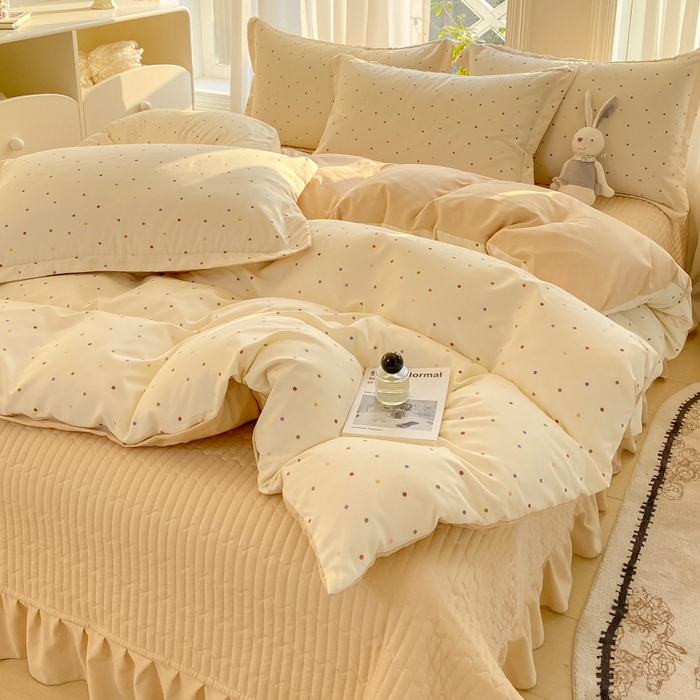 91家纺网 家纺一手货源 找家纺 尚美 2025新款小碎花针织棉床盖四件套 奶油波点