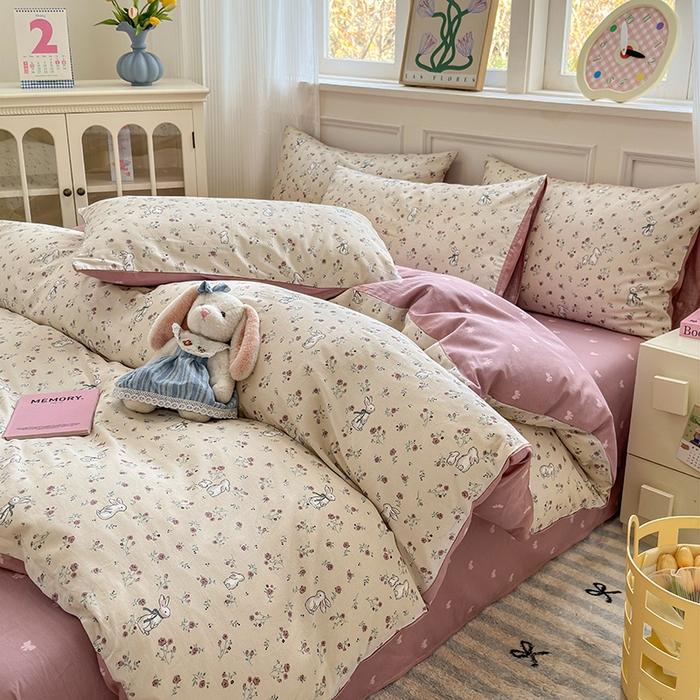 91家纺网 家纺一手货源 找家纺 沐棉家居 2025新款全棉印花四件套 幸福小兔