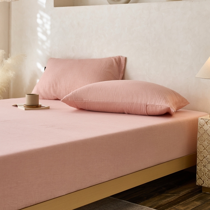 91家纺网 家纺一手货源 找家纺 蓝邻 2025新款全棉双层皱皱纱单品系列-单床笠 蔷薇粉